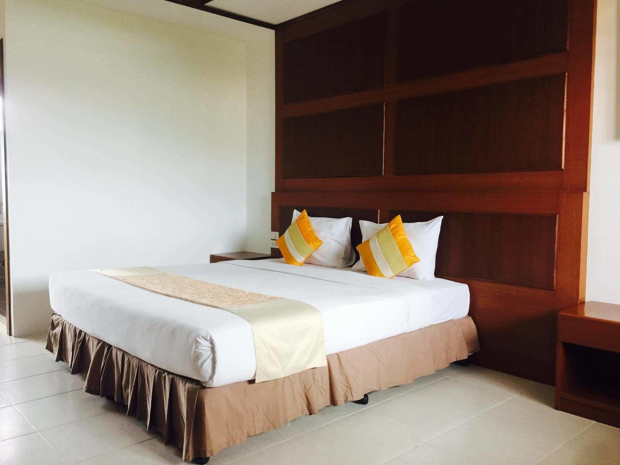 S.B.Living Place Phuket Екстериор снимка